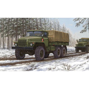 TRU01012 1/35 Russian URAL-4320 Truck